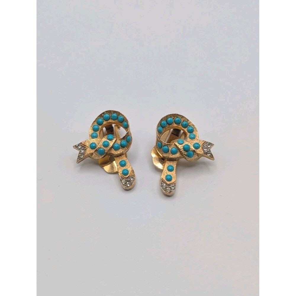 Vtg Signed Hattie Carnegie Faux Turquoise Cabochon Clip Earrings Gold Art Deco - Picture 9 of 12